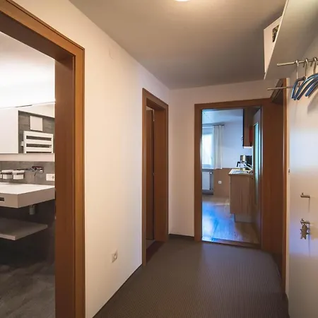 Alpenherz Appartement *