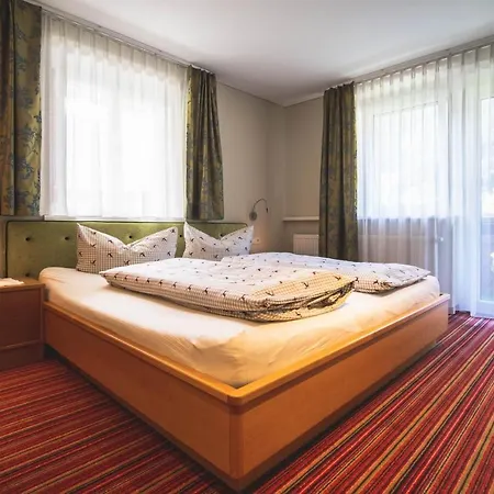 Alpenherz Appartement *